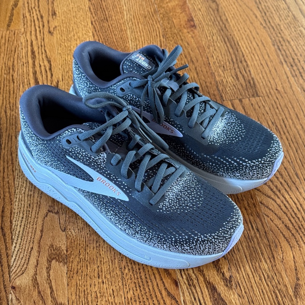 Brooks Women’s Gray Running Shoes
